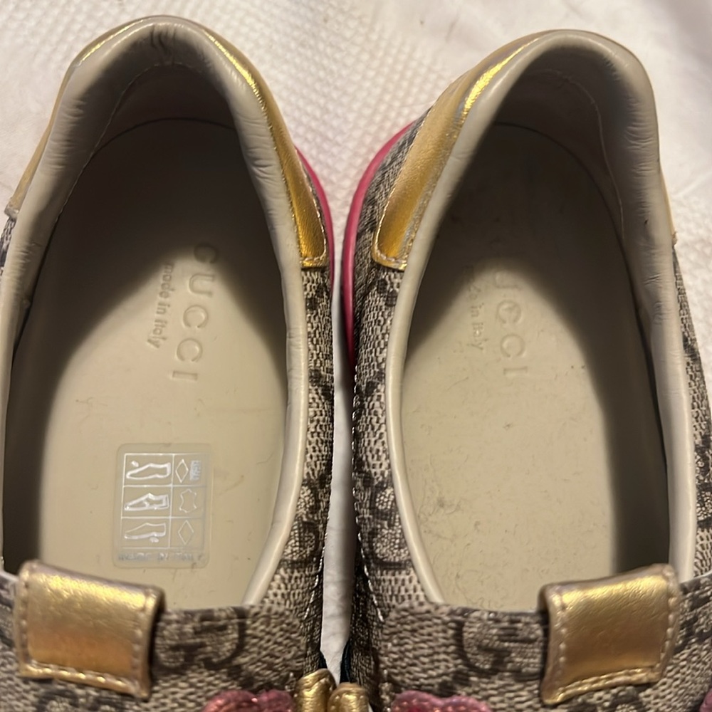 Gucci Kids Giraffe Slip-On Sneakers – Size 32 (US Kids 2–2.5) - Picture 4 of 16